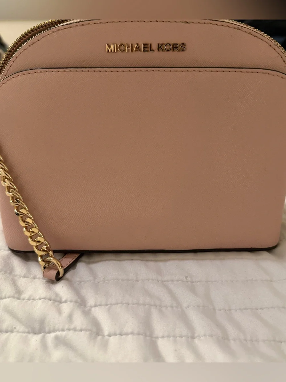 MICHAEL KORS Blush Pink Saffiano Crossbody with Gold Chain